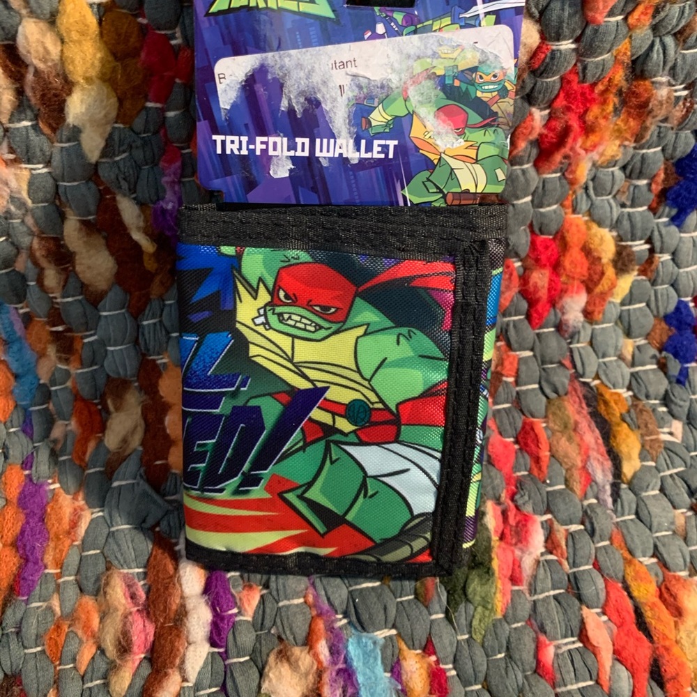 Boys tri fold TMNT wallet